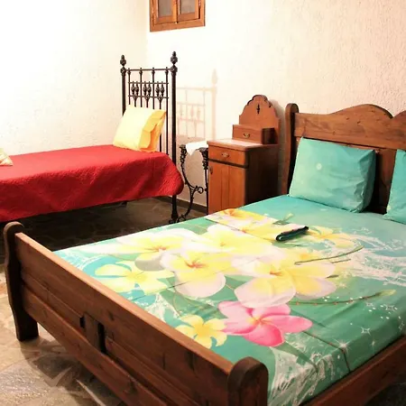 Aris Apartamento Panteleimon